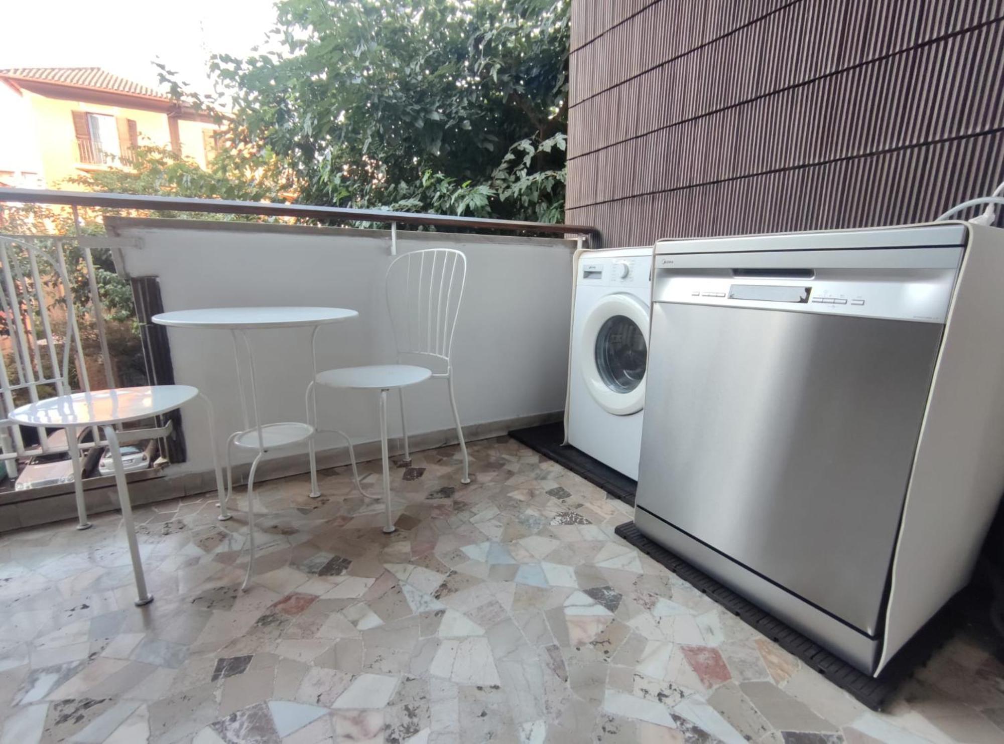 Vanity - 4 Bedrooms With 4 Bathrooms - Ac & Wifi Apartment Rom